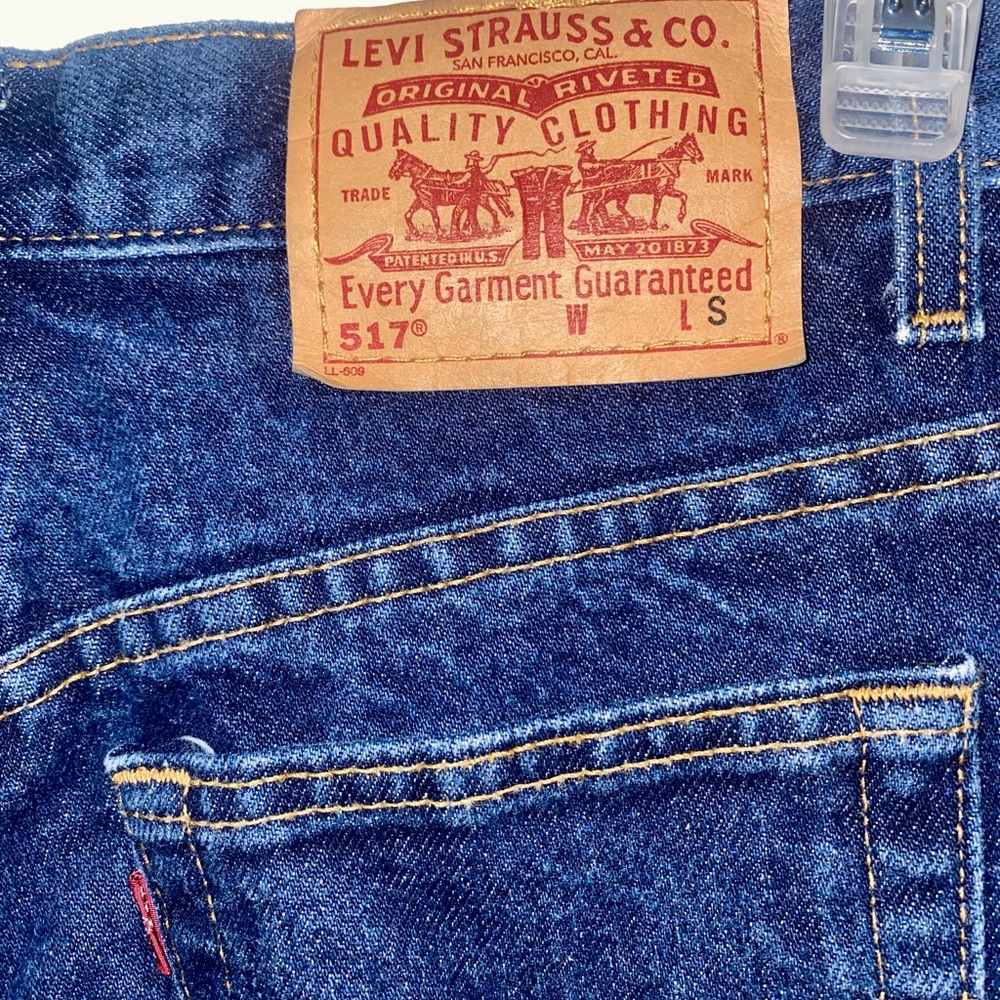 Vintage Levi's 517 Women’s Dark Blue Bootcut Jeans